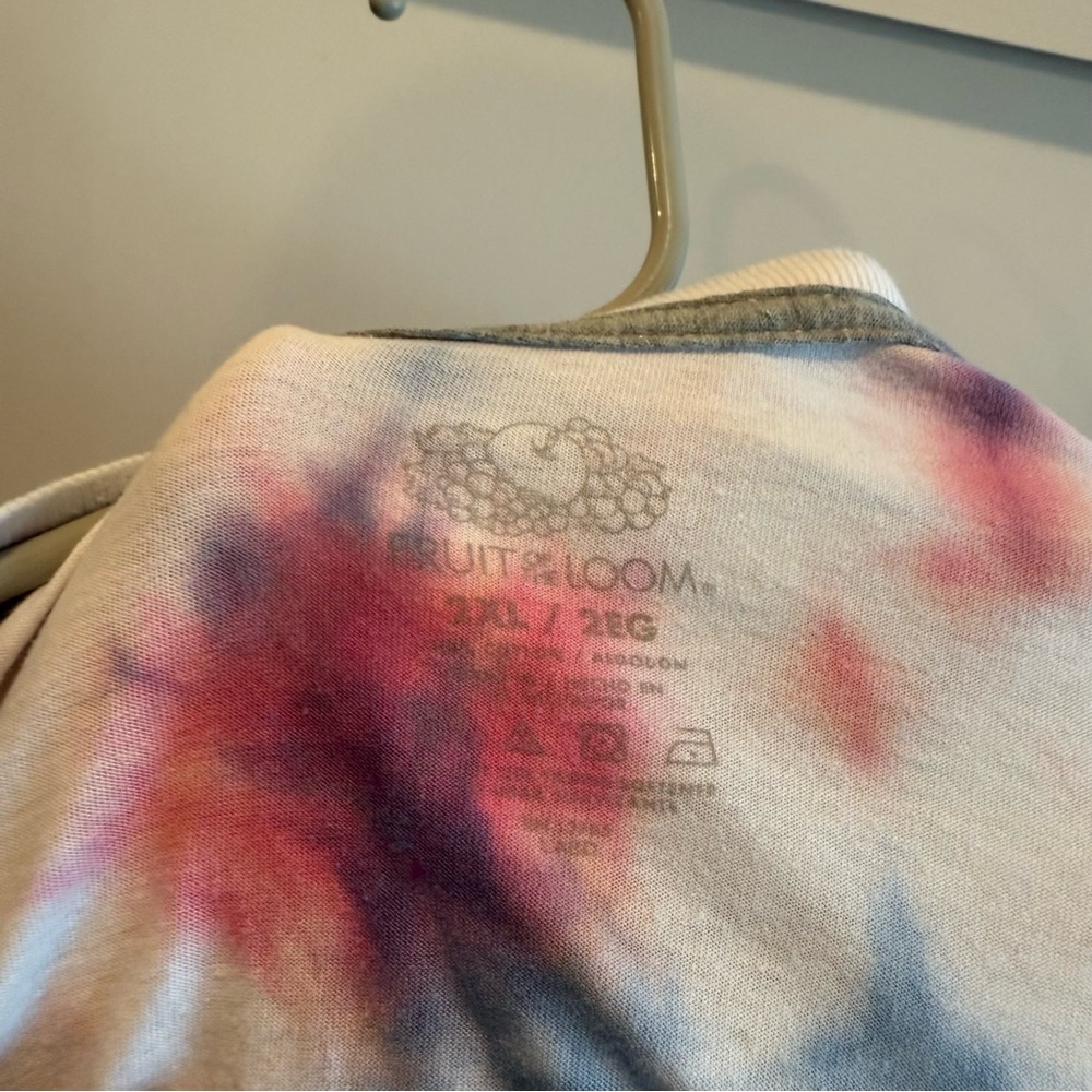 Fruit of the Loom Tie-Dye Tee - Red and Blue - Picture 3 of 5